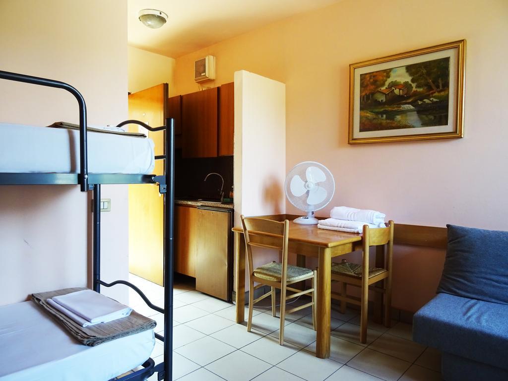 Victoria Hotels Carso Camnago Volta Exteriér fotografie