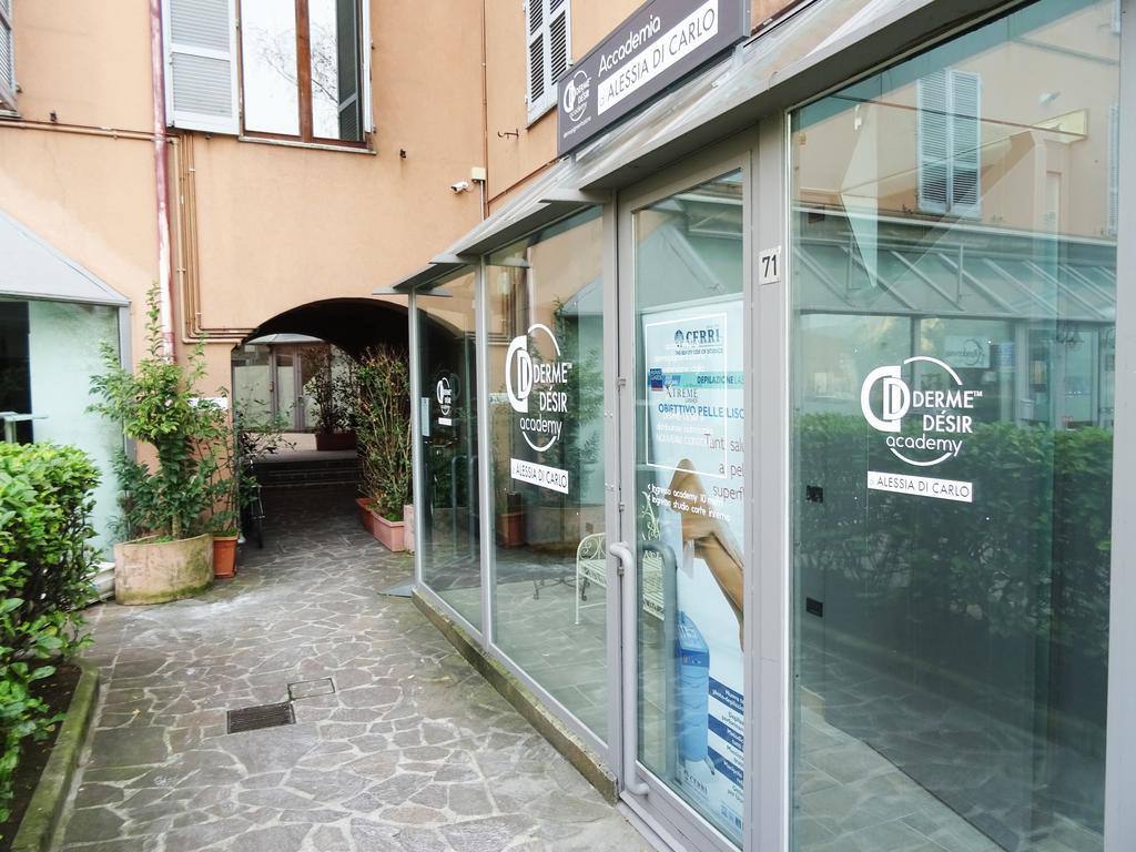 Victoria Hotels Carso Camnago Volta Exteriér fotografie