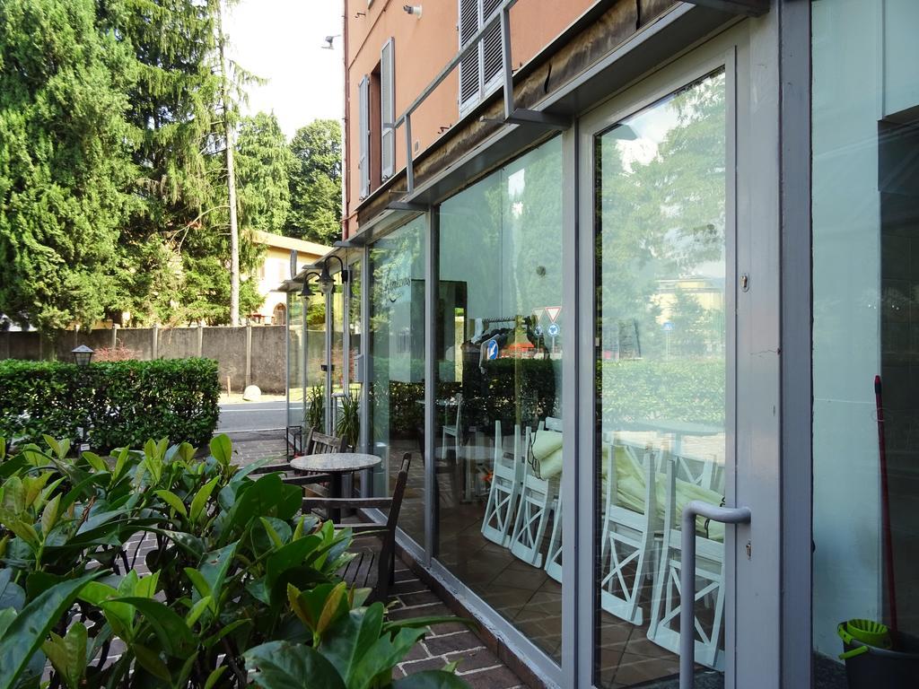 Victoria Hotels Carso Camnago Volta Exteriér fotografie